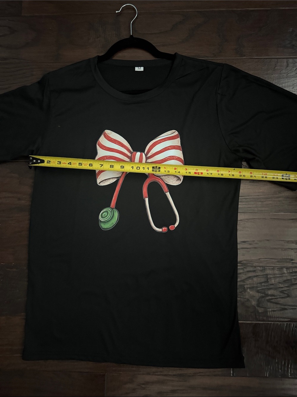 NWOT Holiday T-shirt Large Crewneck with Red & White Bow Stethoscope with defect - Picture 5 of 8